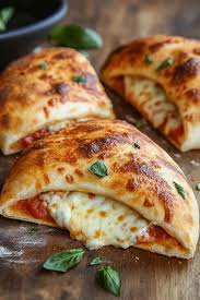 Calzone Chawarma Sauce Blanche