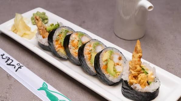 Futomaki Shrimp Tempura