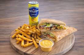 Makloub Triple Avec Frites + Boissons Au Choix
