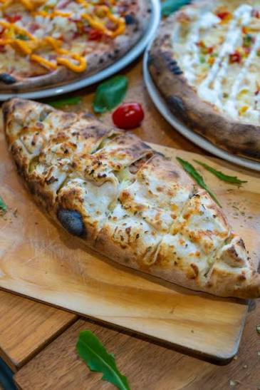 Pizzwich Bresaola