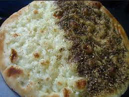 Manakish Zaatar Au Fromage