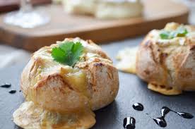 Bread Bowl Chicken Ecremé Gratiné