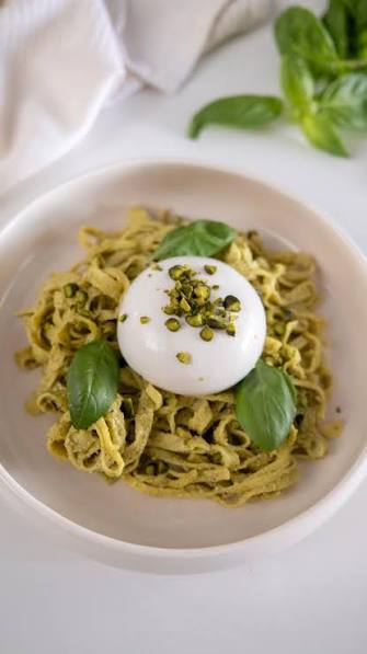 Tagliatelle Burrata Pesto
