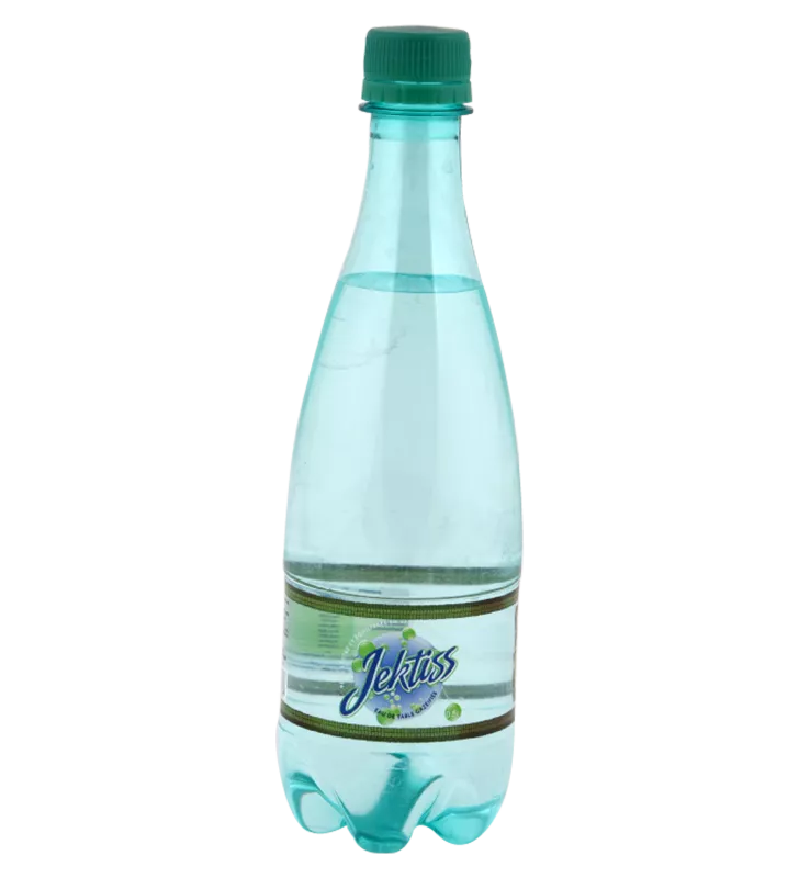 Eau Plate Ou Gazéifiée